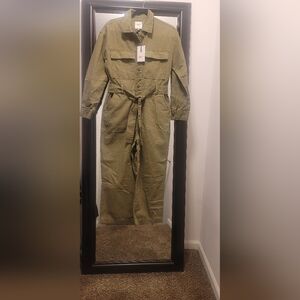 Oat New York Green Jumpsuit with Relaxed Fit